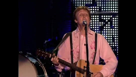 Paul McCartney – Blackbird (13/33) Independence Concert (14.006.2008)