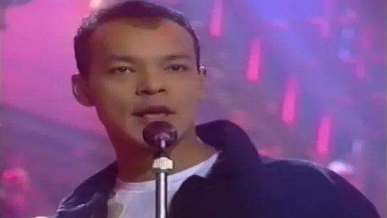 Fine Young Cannibals - She Drives Me Crazy