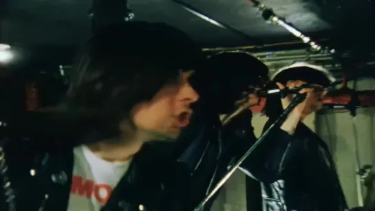 Ramones - She's The One