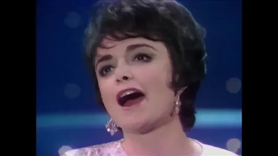 Anna Maria Alberghetti "Who Can I Turn To" on The Ed Sullivan Show (1968)