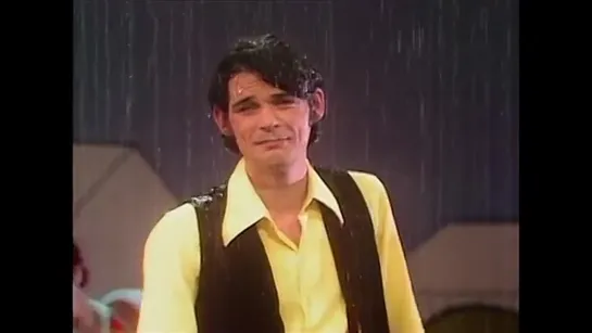 B.J. Thomas "Raindrops Keep Fallin' On My Head" on The Ed Sullivan Show (1970)