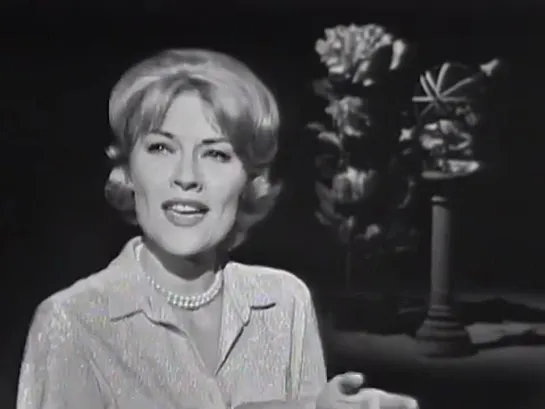 Patti Page "Just A Simple Melody" on The Ed Sullivan Show (1963)