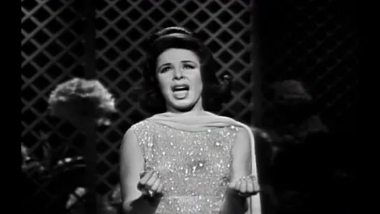 Eydie Gorme "I'm Always Chasing Rainbows & Bye Bye Blackbird" on The Ed Sullivan Show (1963)