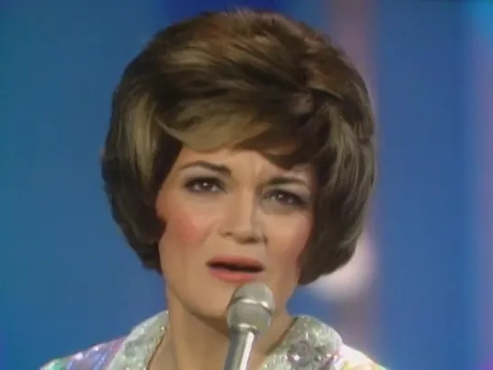 Connie Francis The House I Live In on The Ed Sullivan Show (1969)