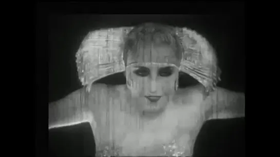 Metropolis (1927) - Maria's Dance