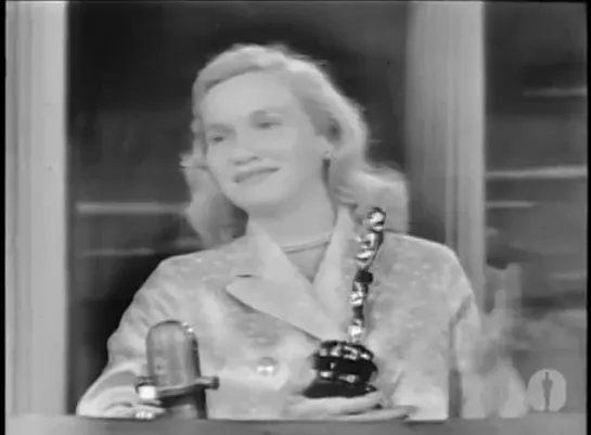 Eva Marie Saint Wins Supporting Actress: 1955 Oscars .Ева Мари Сэйнт