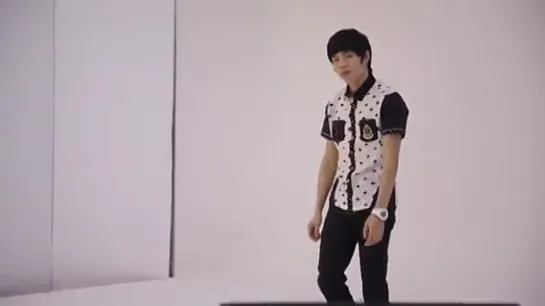 12.02.14 Elite Summer Catalog BTS - Dongwoo #2