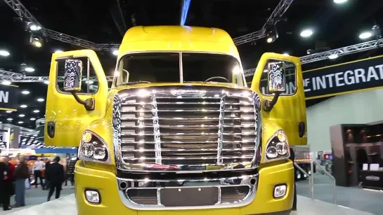 Freightliner Cascadia Evolution at MATS 2014