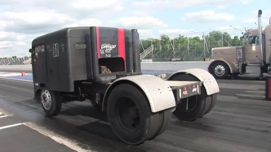 SEMI TRUCK DRAG RACING - NHRDA Tulsa