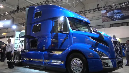 2019 Volvo VNL 64T 860 Globe Trotter XL - Exterior And Interior Walkaround - 2018 Truck World