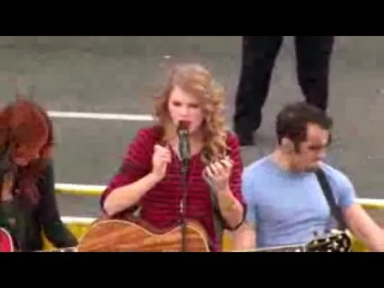 Taylor Swift - BEST HD CLOSEUP - "Long Live" Hollywood and Highland Live - 10.29.10