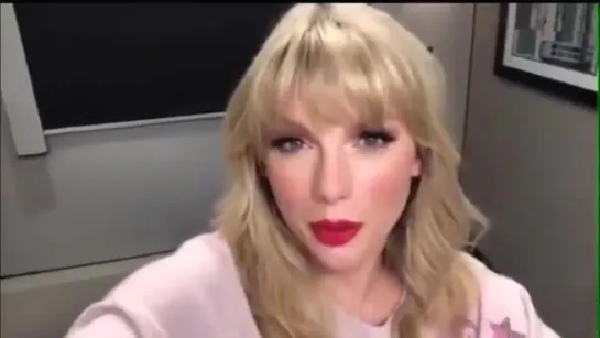 Taylor released an exclusive video for KuGou for the start of preorders of Lover on the app!