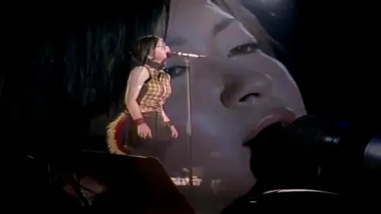 Utada Hikaru - I Love You - Live Concert