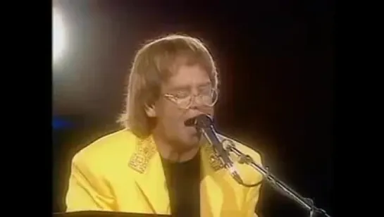 Elton John - Don't Let the Sun Goes Down on Me