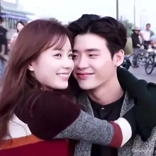 #WTWOWORLDS: the definition of chemistry