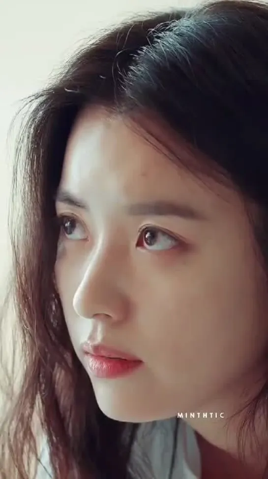 Han Hyo Joo as Yoon Sae Bom