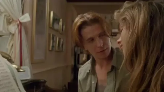 Gary Oldman singing Mother in Track 29 (1988)