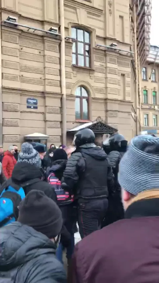 Нападение на полицейских в Питере