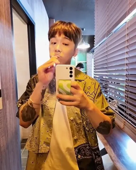 03.06.22 instavid skullhong12