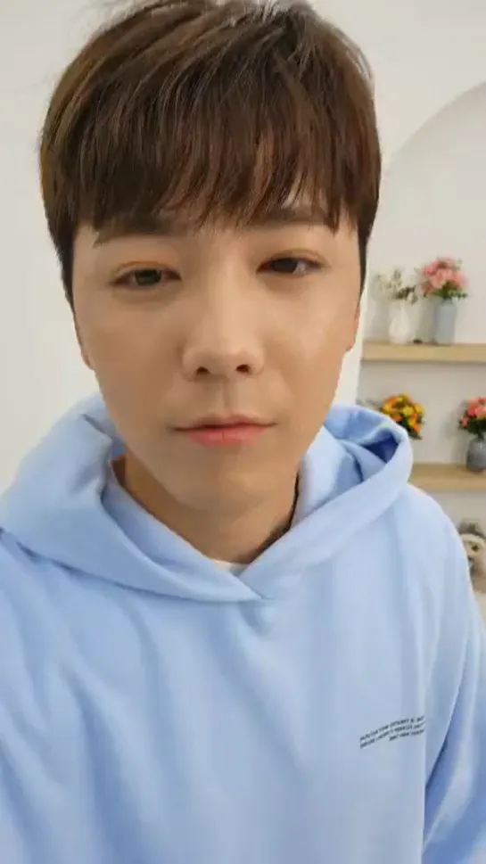 22.04.22 Instagram Live skullhong12