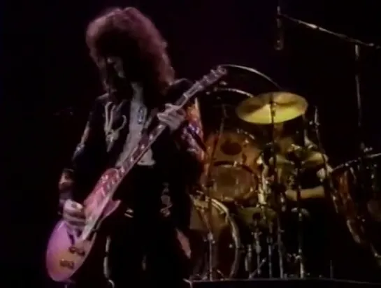 Led Zeppelin - Rock' N' Roll & Sick Again (Live at Earl's Court 1975)