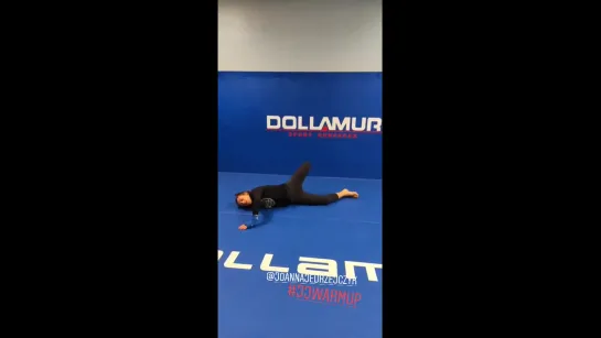 joanna jedrzejczyk - warming up before a secret training /08.02.2020/