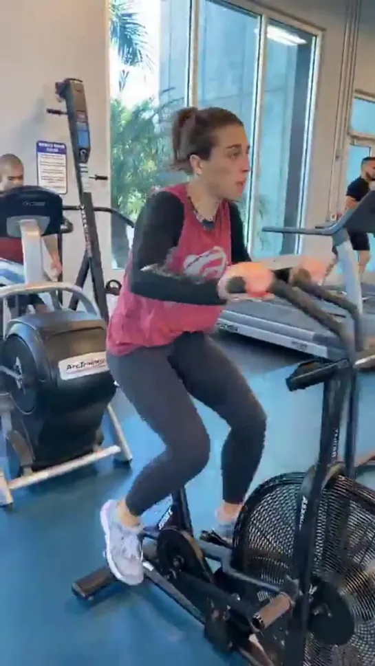 joanna jedrzejczyk - the max aerobic power test on the assault bike /07.01.2020/