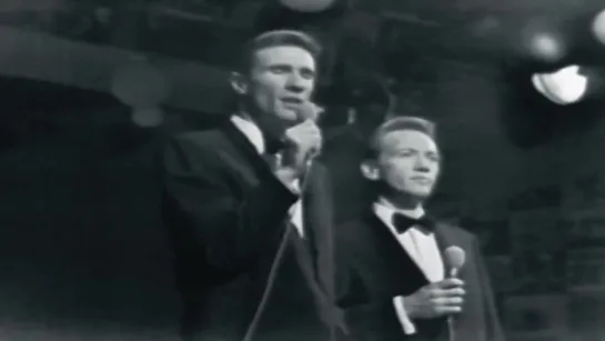 The Righteous Brothers - (You're My) Soul And Inspiration