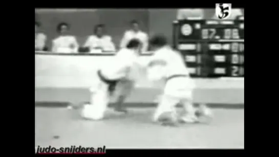 Курамото (Япония) - Невзоров (СССР) Монреаль-1976  - Kuramoto (JPN) - Nevzorov (RUS) [-70kg]