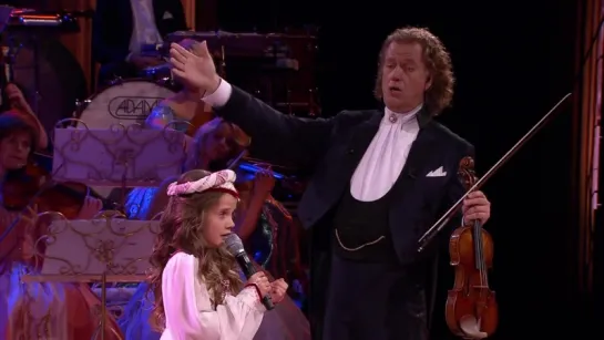 Amira Willighagen - O Mio Babbino Caro - HD - André Rieu (Love in Venice) Maastricht - 2014г. Юная оперная певица покоряет Интер