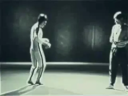 Bruce Lee и спички...