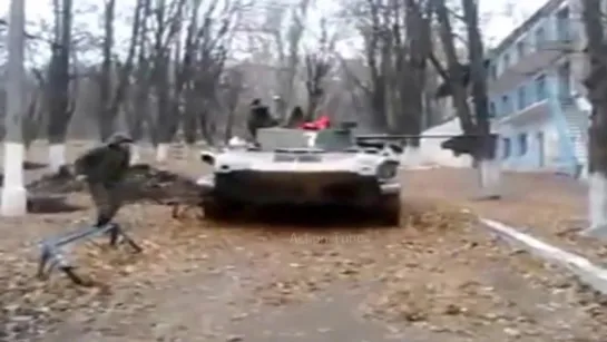 Ukraine war BMD-2 of DNR fires on UA_Guerra in Ucraina ; BMD-2 catturato dall esercito novorussia