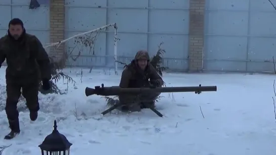 Ukrainian soldiers using SPG-9