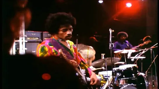 Jimi Hendrix – Message to Love (Live at Isle of Wight Festival, East Afton Farm in England on 31 August 1970)