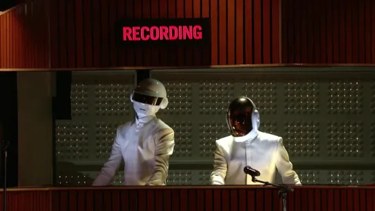 Daft Punk, Pharrell & Stevie Wonder - Get Lucky