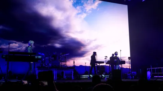 A-ha  - Here I stand and face the rain (29 October: 3Arena, Dublin, Ireland)