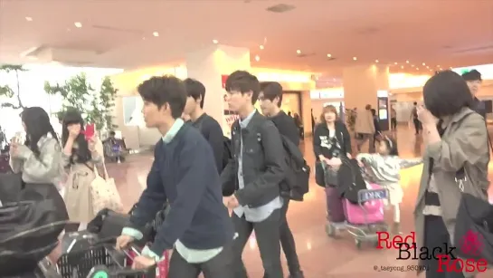 [FANCAM]150402 SR15B @ Haneda Airport