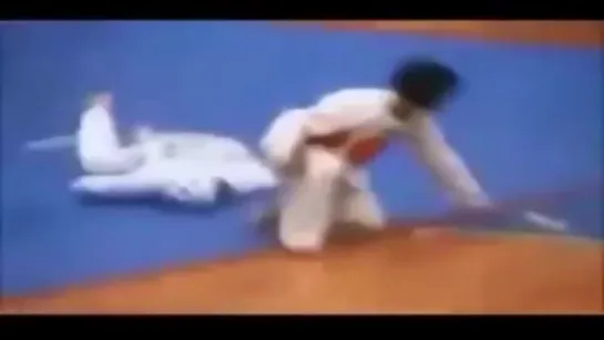 Best Taekwondo Knockouts KO - Part 2