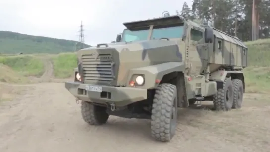 Industrie Russland - Урал-63099 Typhoon MRAP Автомобиль и другие военные грузовики [720p]