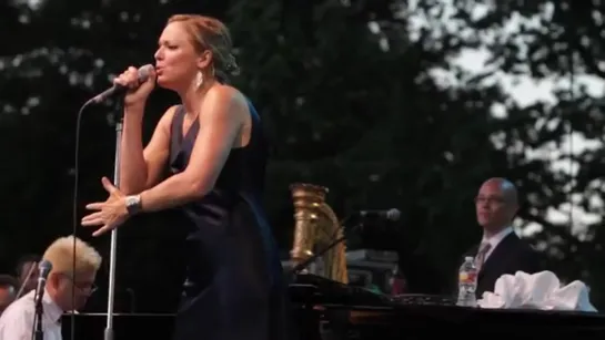 Pink Martini (with singer Storm Large) - Splendor in the Grass