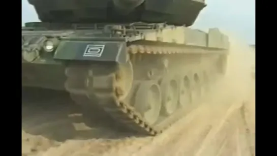 Krauss-Maffei Wegmann (KMW) - Leopard 2A6 Основной боевой танк [480p]