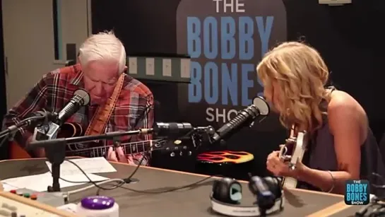 Lindsay Ell Shreds Guitar, Plays Crossroads with 81 Year Old