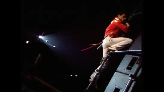 Queen - fat bottomed girls - live 1982