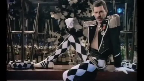 Freddie Mercury - Living On My Own, 1985