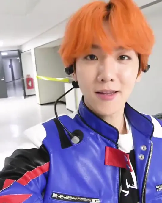 EXO PLANET5 - EXplOration DAY 1 - Opening greetings BAEKHYUN