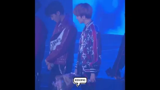 [FANCAM/CUT] 170119 EXO Baekhyun Cute Reaction Offstage @ Seoul Music Awards