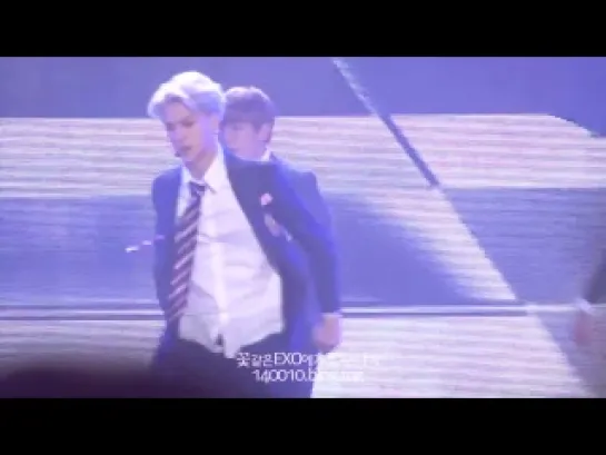 131020 Baek + Yeol ver.- WOLF @ K-POP World Festival in Changwon