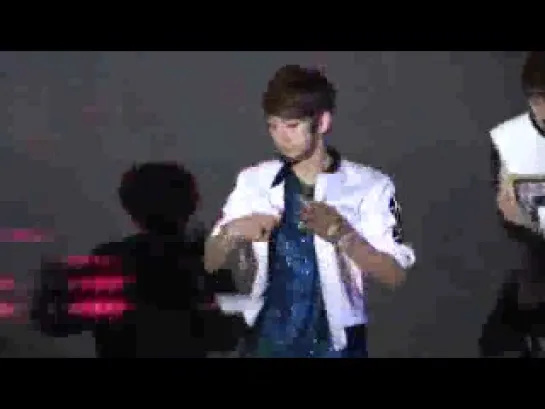 120401 EXO China Showcase - HISTORY