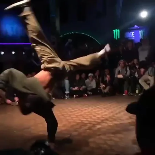 Bboy Issei Combo