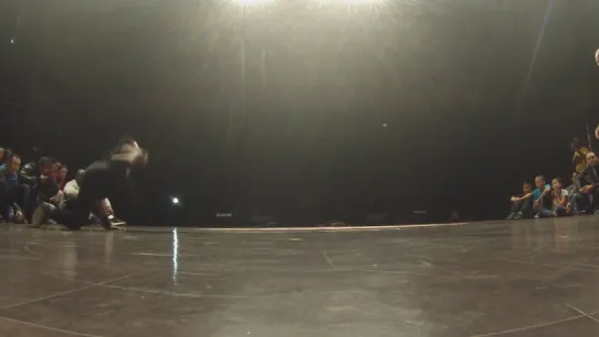 JUNIOR vs KEV  SEMI FINAL SUPERBBOYS  BATTLE DE MEAUX 2015